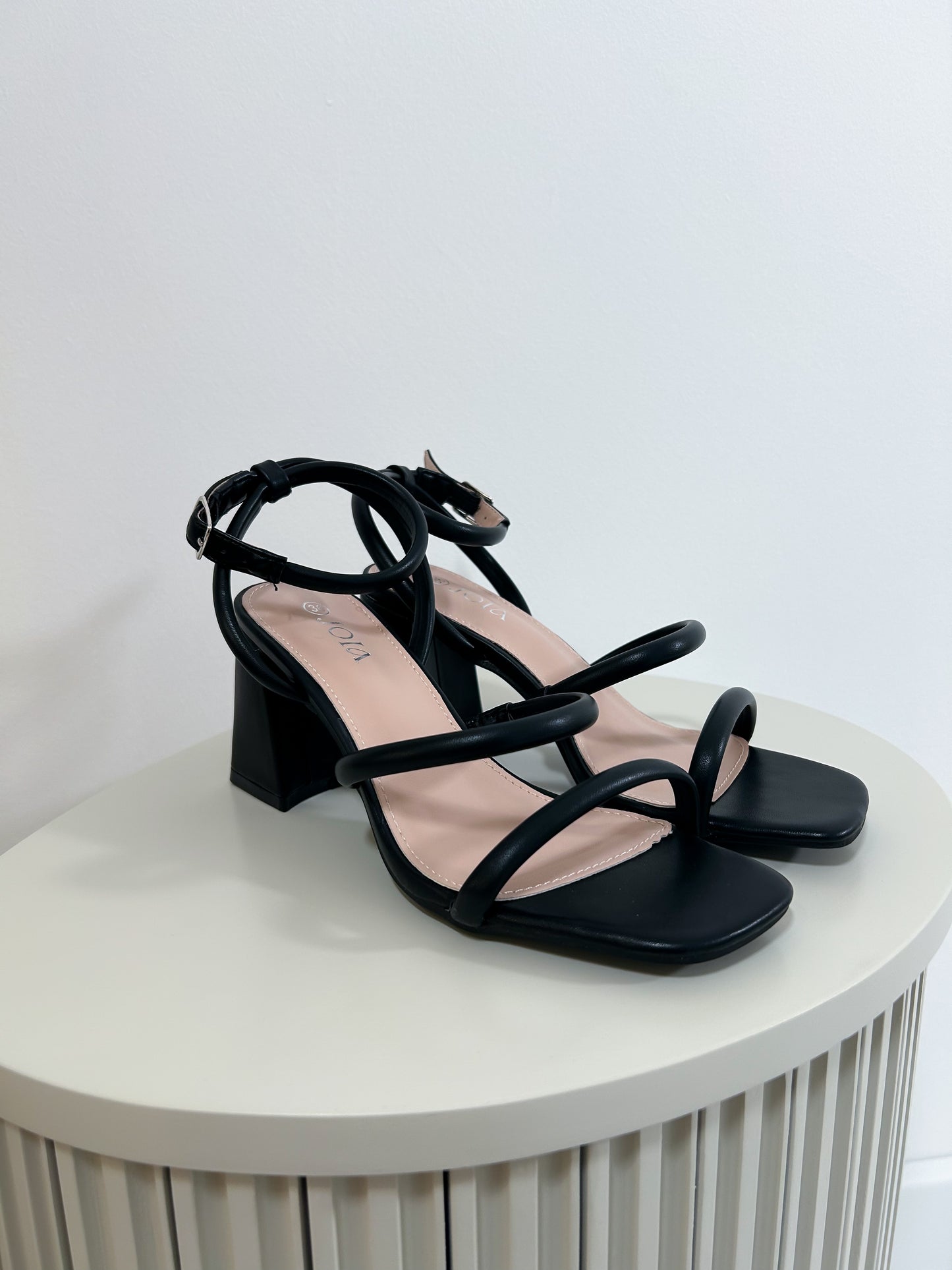 Talons Shanon