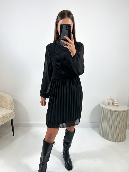 Robe Emery